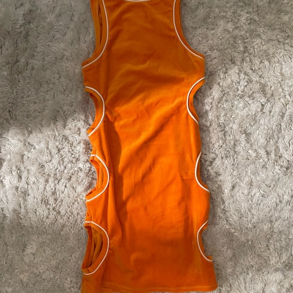 Dress - Picture 3 of 3